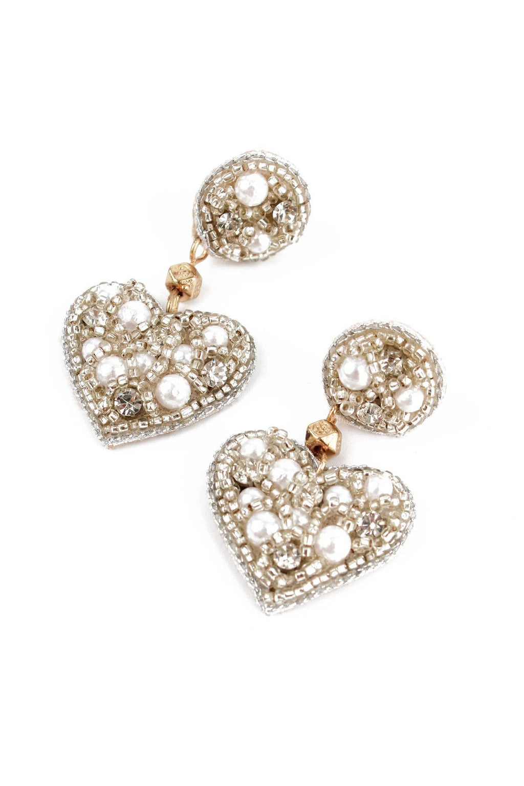 BOUCLES D'OREILLES PENDANTES PETIT CŒUR EN ARGENT ET PERLE