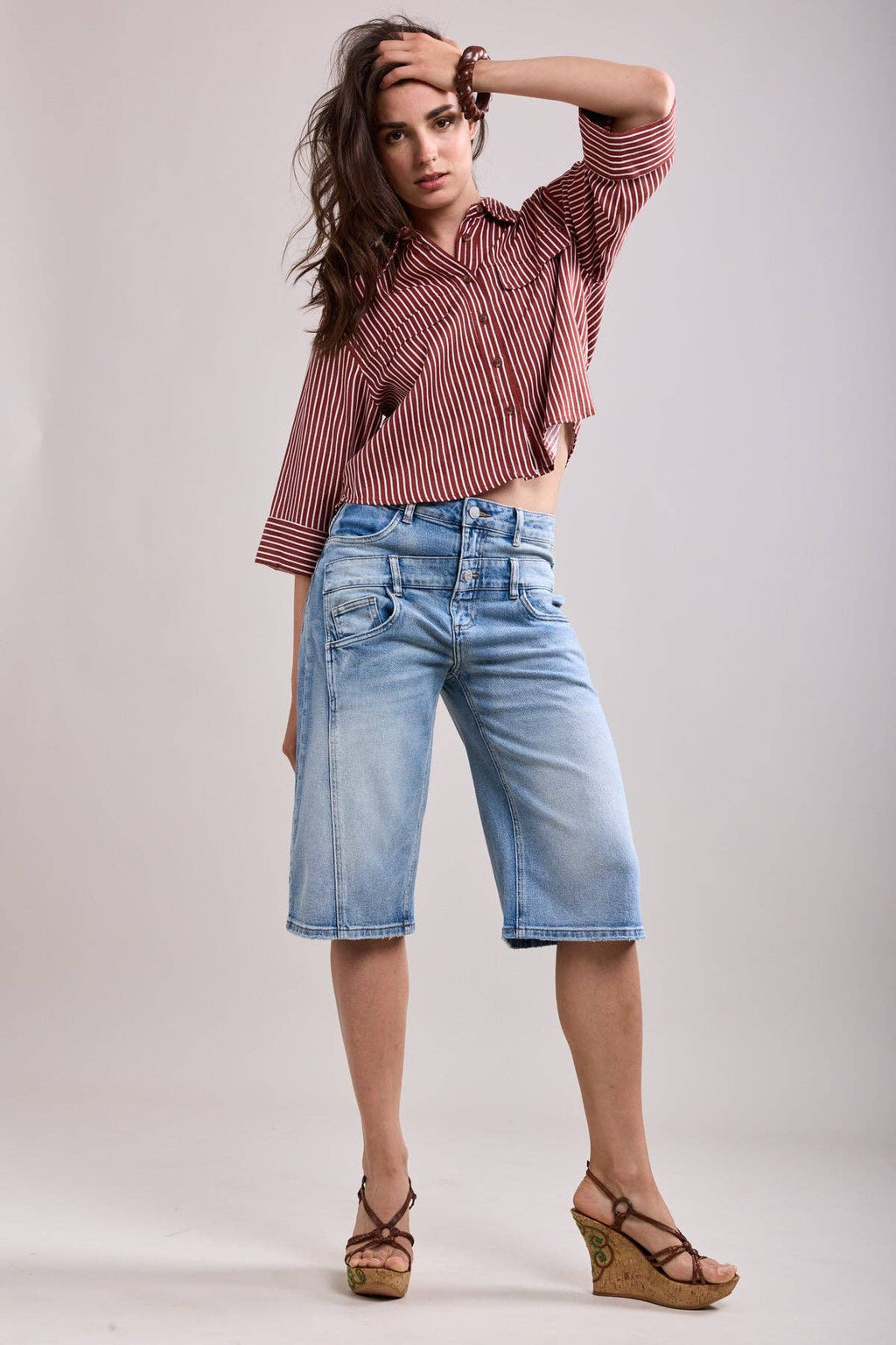 Bermuda jean évasé avec ceinture ZIGZAG