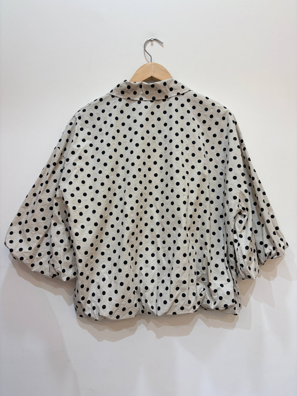 Veste coton imprimé pois manches courtes bouffantes DOT Blanc & Noir